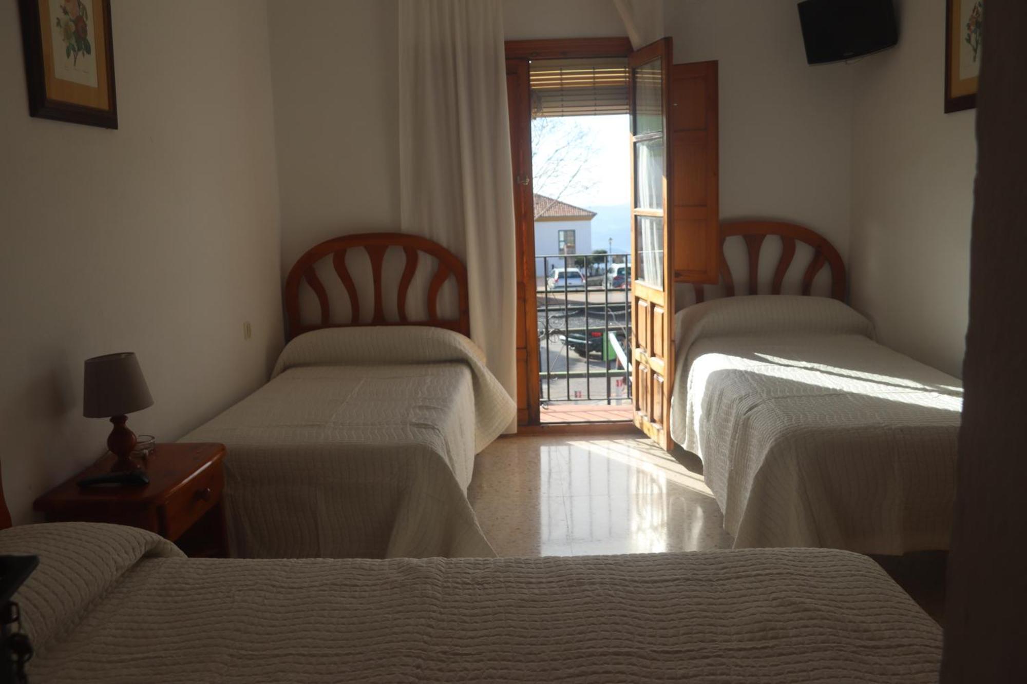 Hostal Moncada Gaucin Bagian luar foto